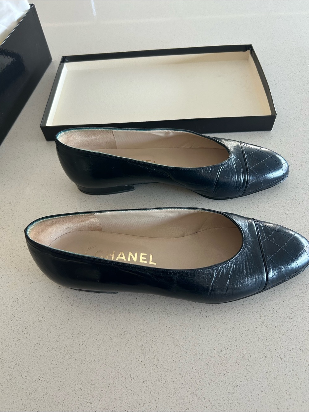 CHANEL Black Quilted Leather Pointed-Toe Flats - Picture 3 of 7